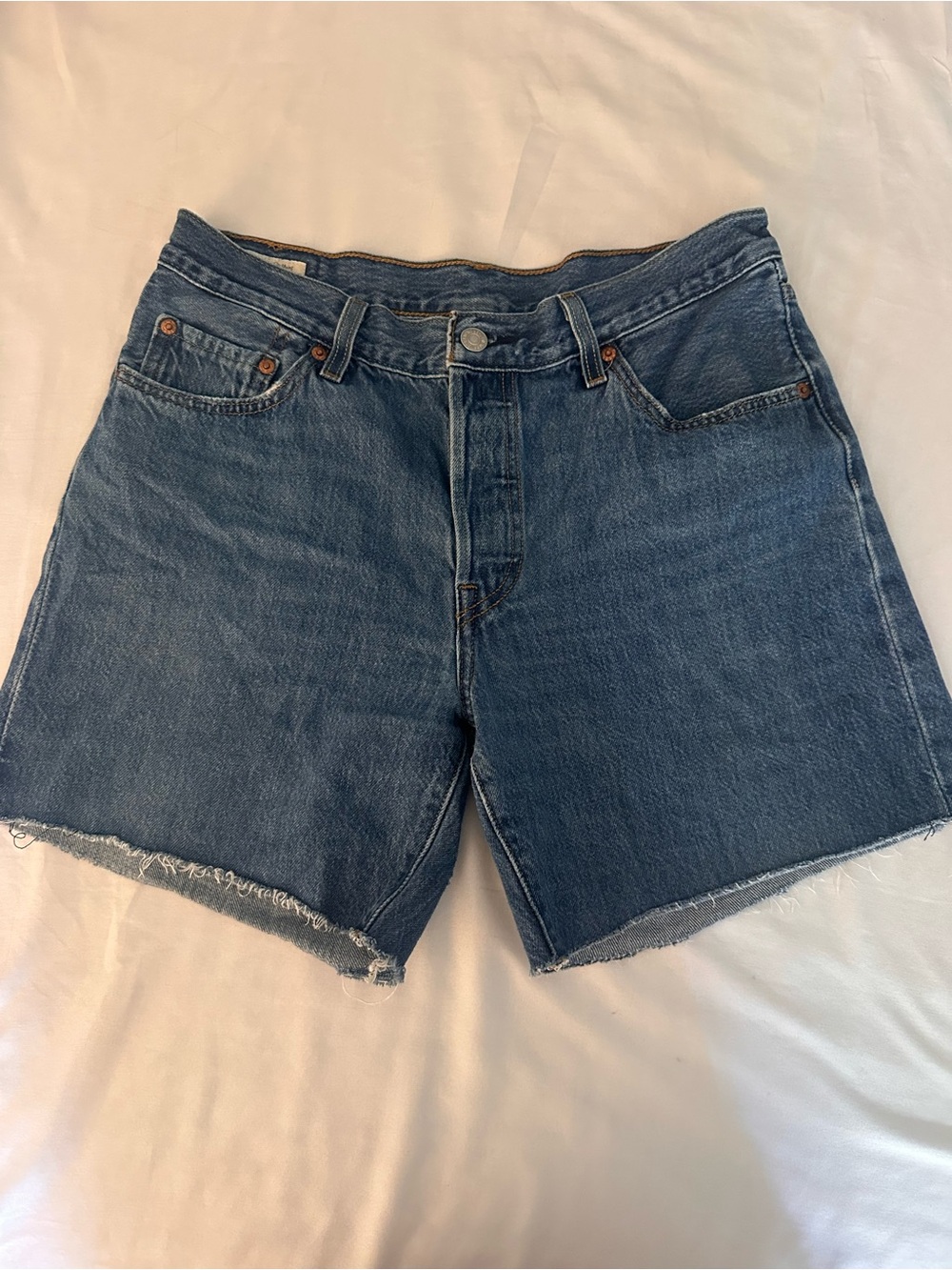 Classic Levi’s High-Waist Blue Denim Shorts